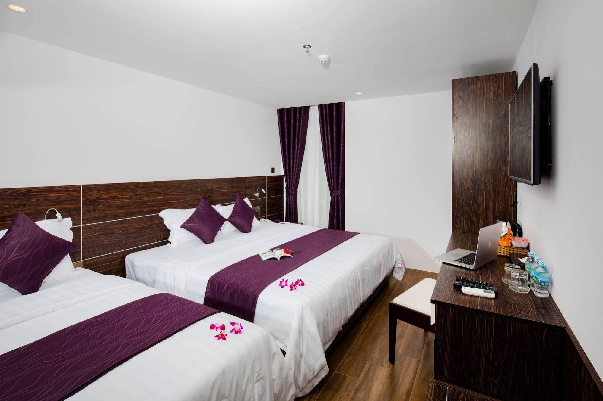 होटल Balcony Nha Trang